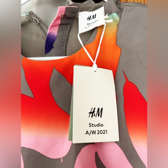 H&M Studio A/W 2021 gray/multi colored balloon skirt mini dress. - Picture 5 of 6